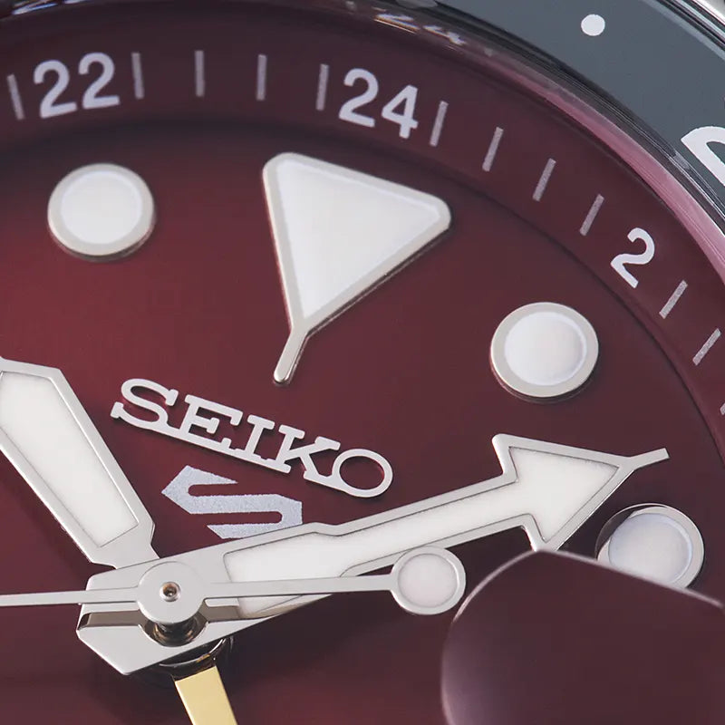 Montre homme Seiko 5 Sports GMT Thong Sia Rouge Édition Limitée | SSK031K1