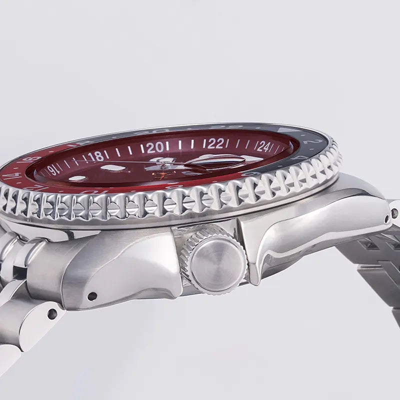 Montre homme Seiko 5 Sports GMT Thong Sia Rouge Édition Limitée | SSK031K1