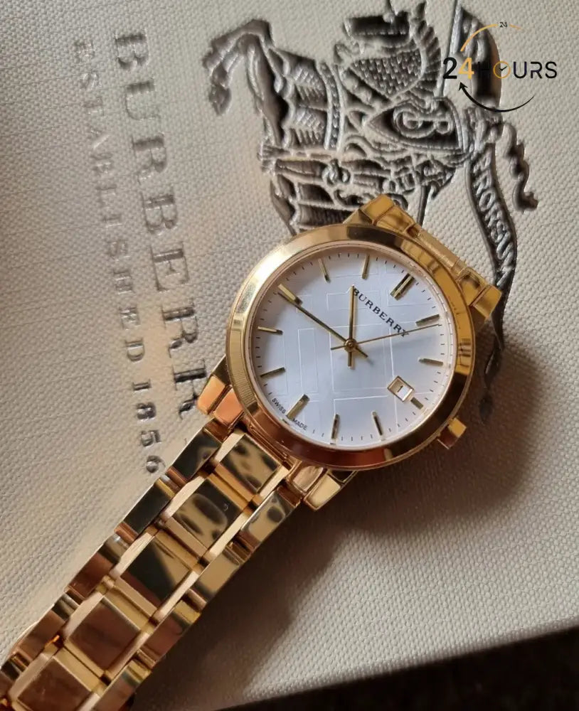 Montre Burberry The City Heritage Swiss Classic Pour Femme BU9103